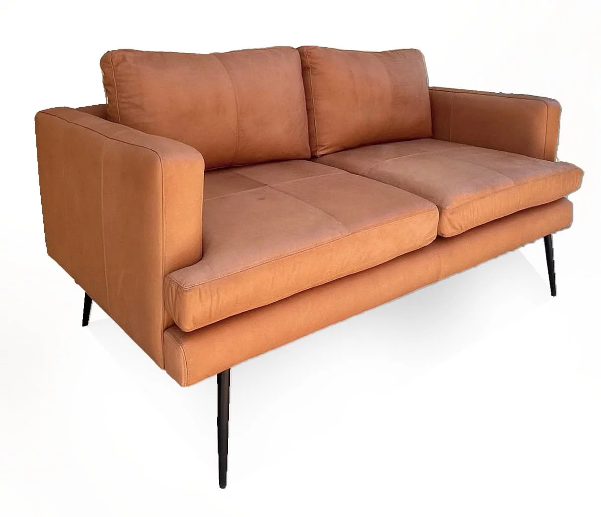 Sofá de Cuero – Slim Sasiori Color Foterracota, asiento liso, Cuero 100% Natural Uruguayo.