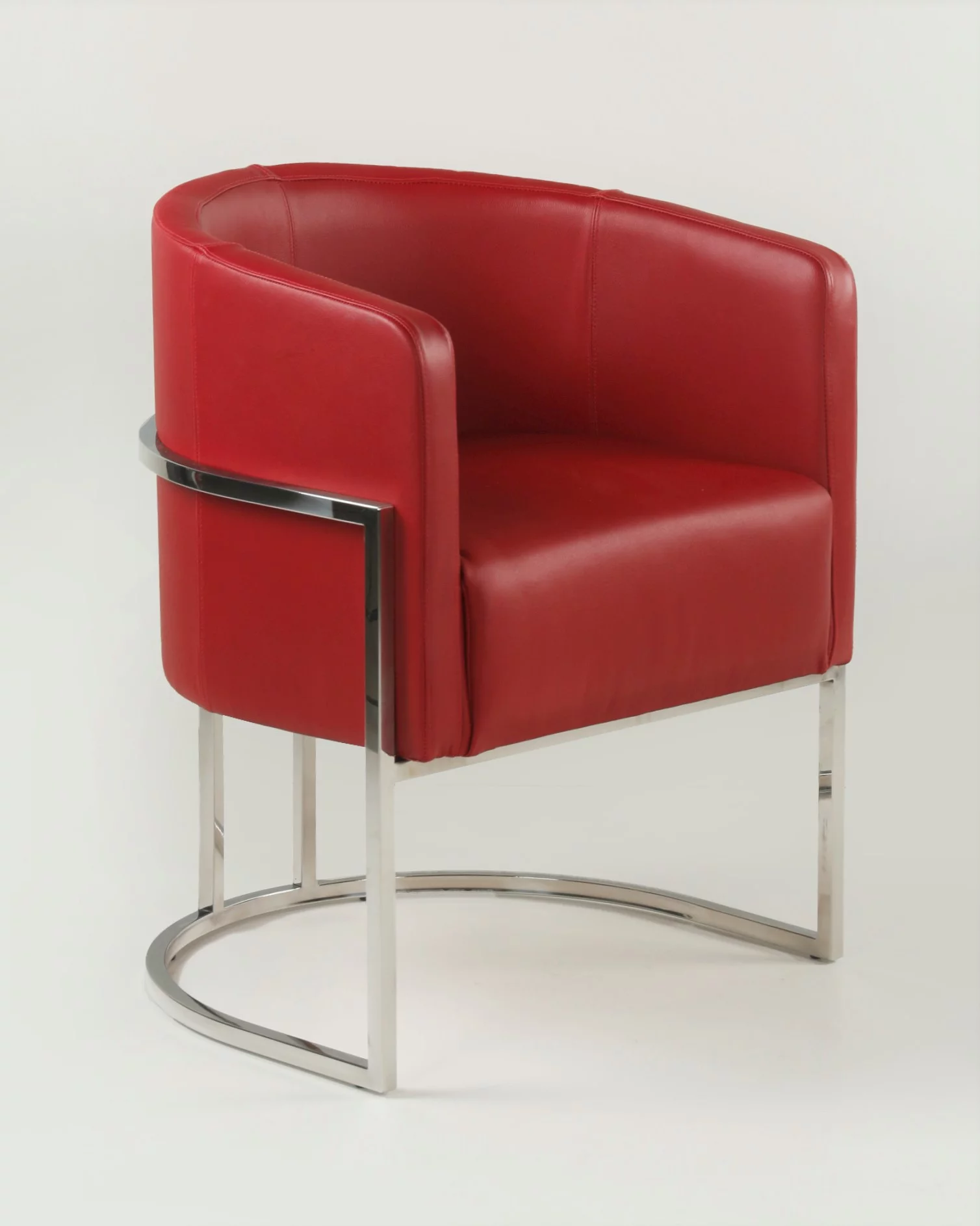 Poltrona de Cuero y Metal Cromado – Véneto,  Cuero Rojo Italiano Asiento Liso, Cuero 100% Natural Uruguayo